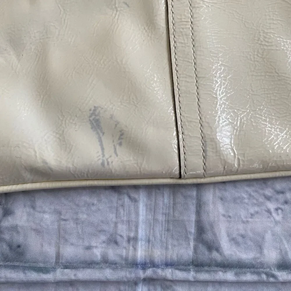 Coach wristlet zipper close clutch purse white 10.5”x5.5”